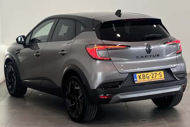Renault Captur (2025) thumbnail 6