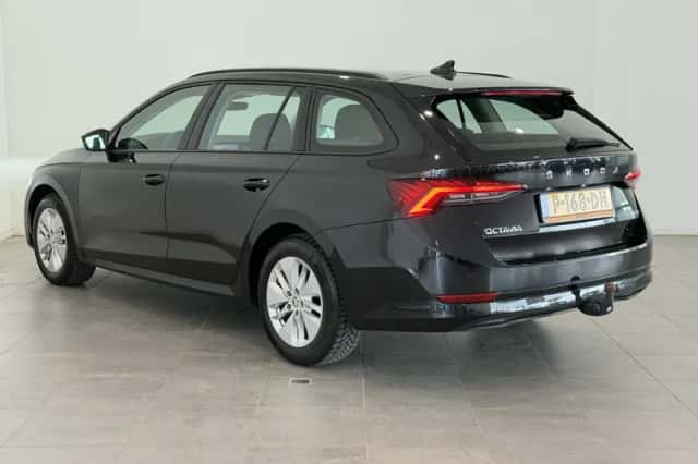 Škoda Octavia (2022) thumbnail 6