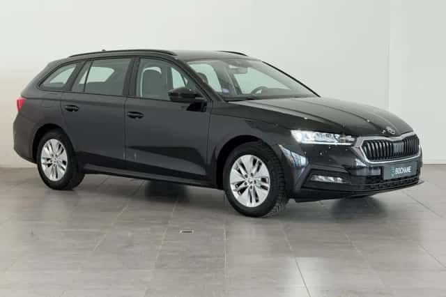 Škoda Octavia (2022) thumbnail 5