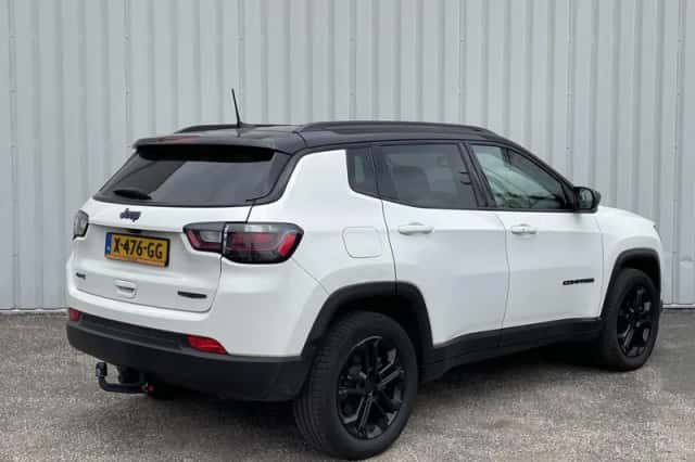 Jeep Compass (2023) thumbnail 2