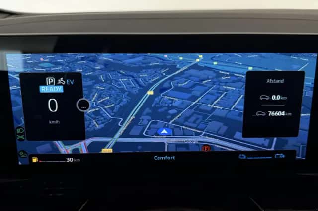 Renault Austral (2023) thumbnail 4