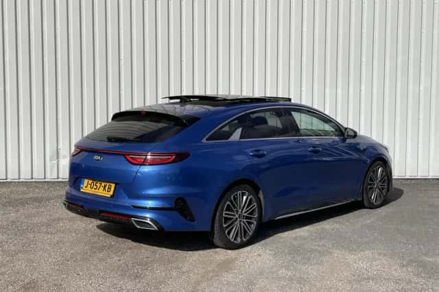 Kia Proceed (2020) thumbnail 2