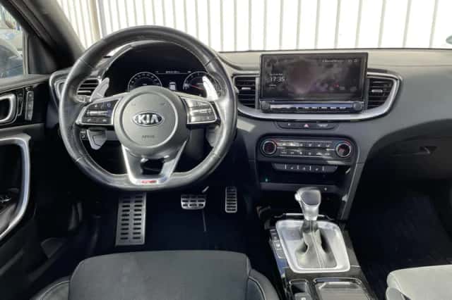 Kia Proceed (2020) thumbnail 3