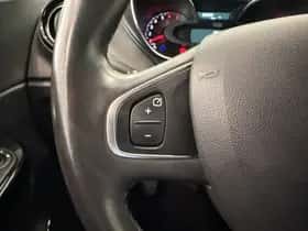 Renault Captur (2017) thumbnail 20