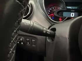 Renault Captur (2017) thumbnail 25