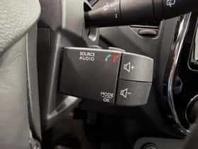 Renault Captur (2017) thumbnail 27