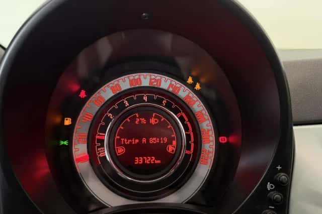 Fiat 500C (2023) thumbnail 4