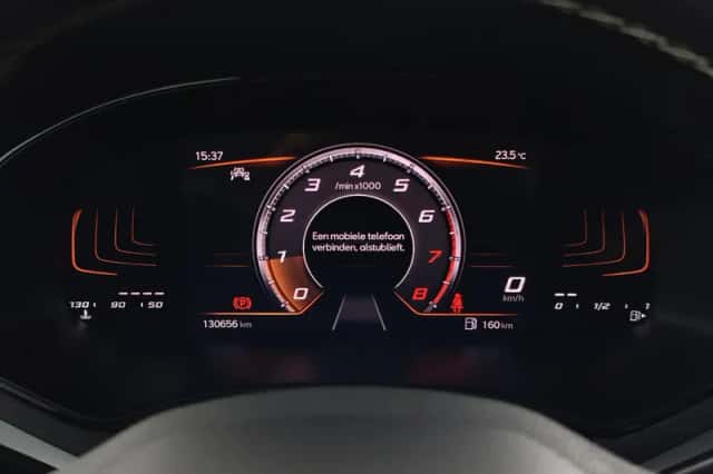 SEAT Arona (2023) thumbnail 4