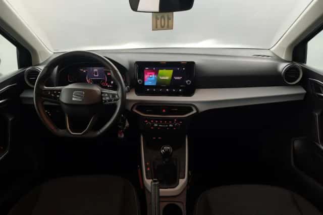 SEAT Arona (2023) thumbnail 3