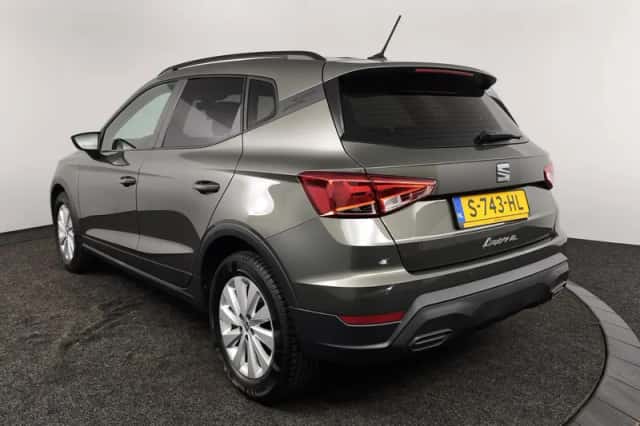 SEAT Arona (2023) thumbnail 6