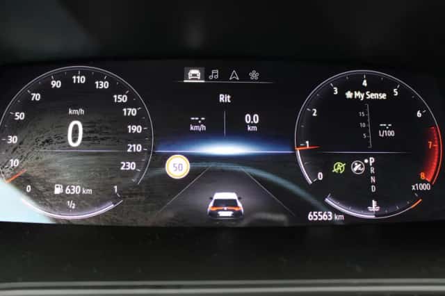 Renault Mégane (2023) thumbnail 4