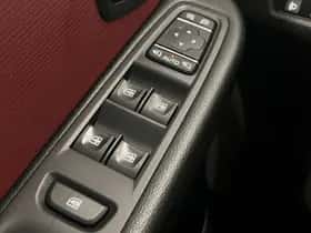 Renault Clio (2018) thumbnail 18