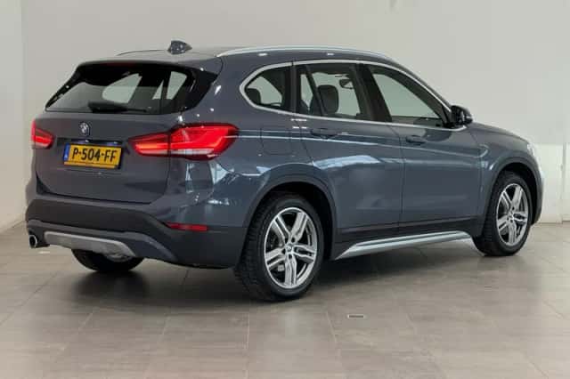 BMW X1 (2022) thumbnail 2