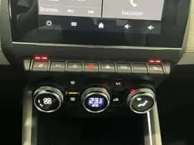 Renault Clio (2021) thumbnail 38