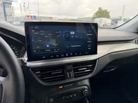 Ford Focus (2024) thumbnail 3