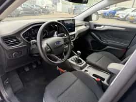 Ford Focus (2024) thumbnail 10