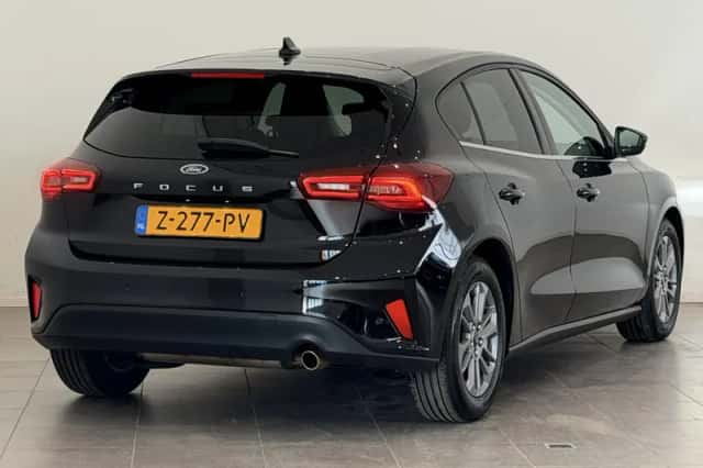 Ford Focus (2024) thumbnail 2