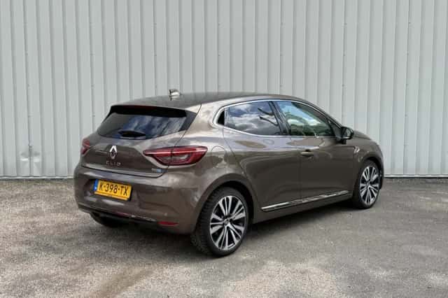 Renault Clio (2021) thumbnail 2