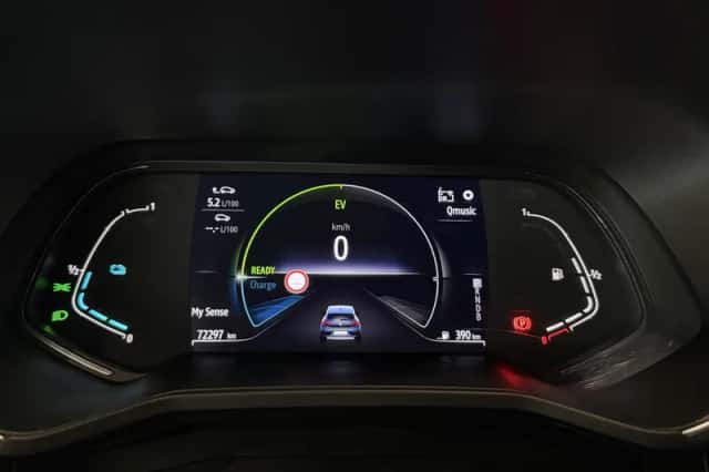 Renault Clio (2021) thumbnail 4