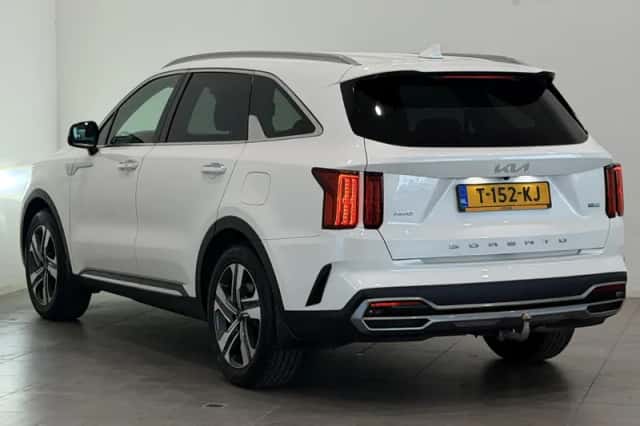 Kia Sorento (2022) thumbnail 6