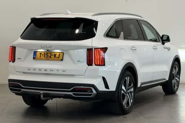 Kia Sorento (2022) thumbnail 2