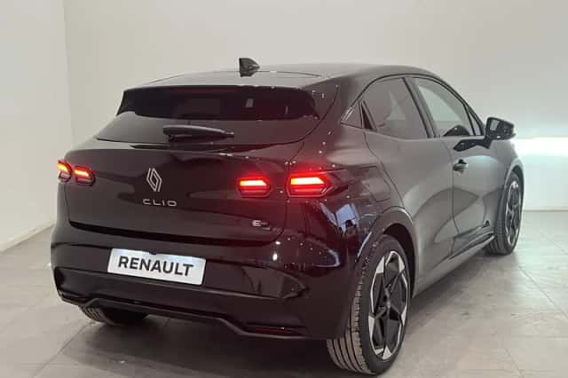 Renault Clio (2026) thumbnail 2