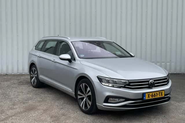 Volkswagen Passat (2021) thumbnail 5