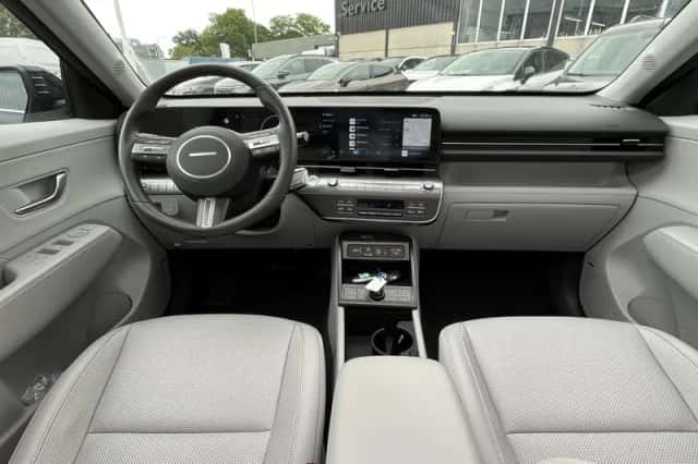 Hyundai Kona (2025) thumbnail 3