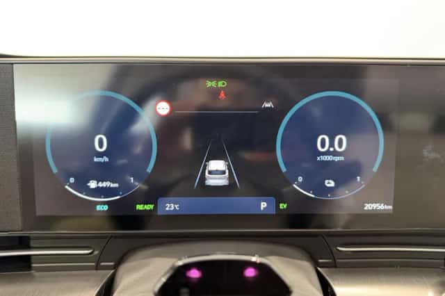 Hyundai Kona (2025) thumbnail 4