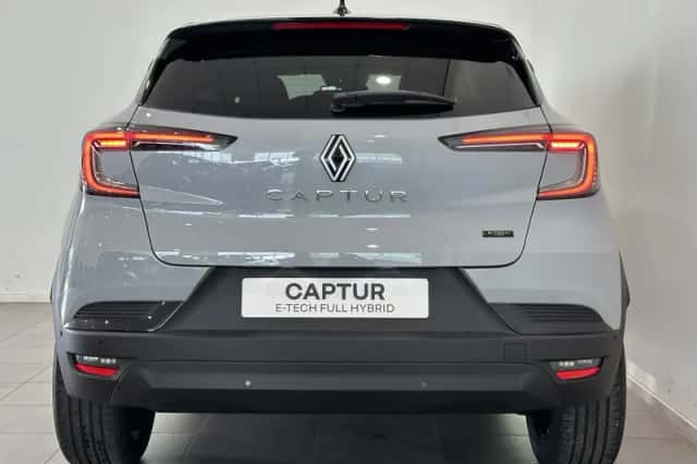 Renault Captur (2026) thumbnail 3