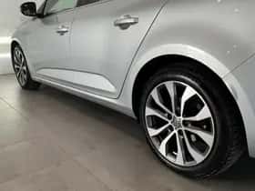 Renault Mégane (2023) thumbnail 15