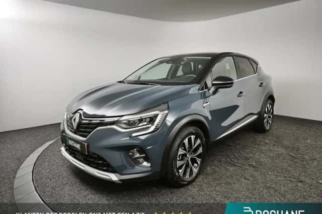 Renault Captur (2023) thumbnail 1
