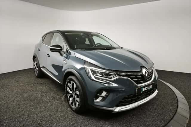 Renault Captur (2023) thumbnail 5