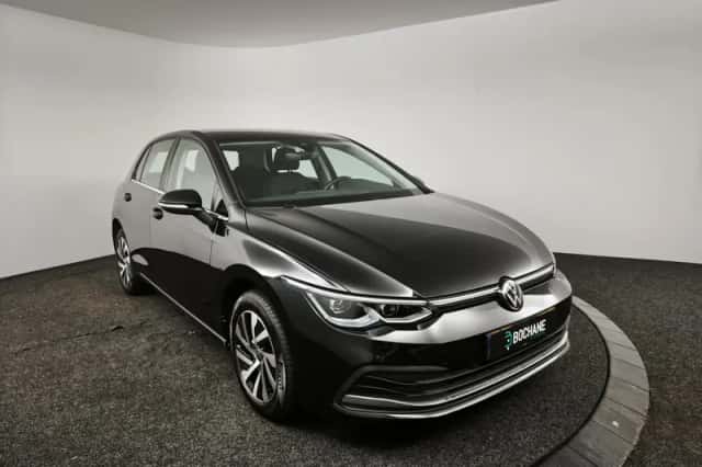 Volkswagen Golf (2023) thumbnail 5