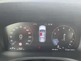 Volvo V60 (2019) thumbnail 4