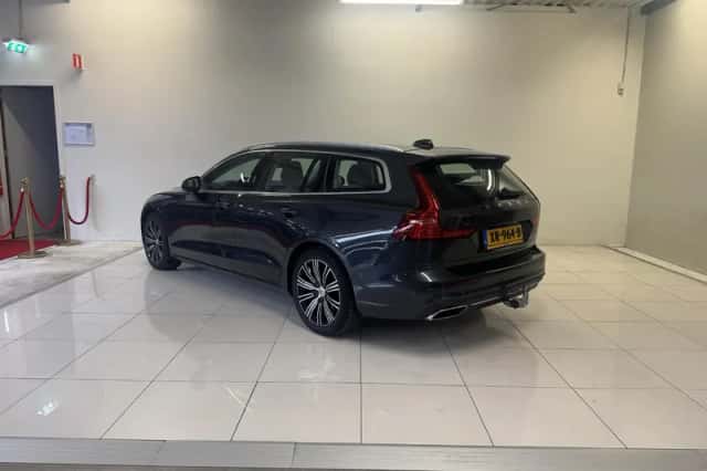 Volvo V60 (2019) thumbnail 6