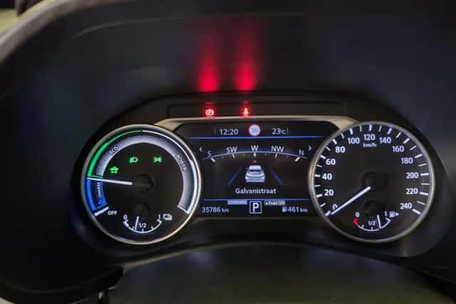 Nissan Juke (2023) thumbnail 4