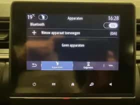 Renault Captur (2021) thumbnail 34