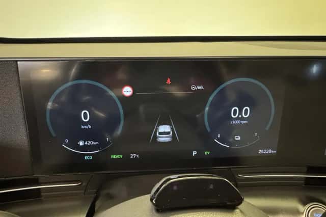 Hyundai Kona (2025) thumbnail 4