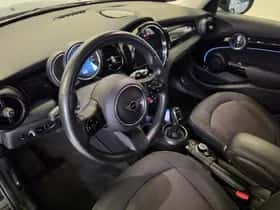 MINI Cooper (2023) thumbnail 26