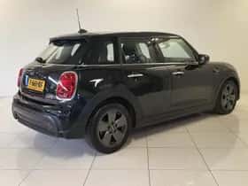 MINI Cooper (2023) thumbnail 5