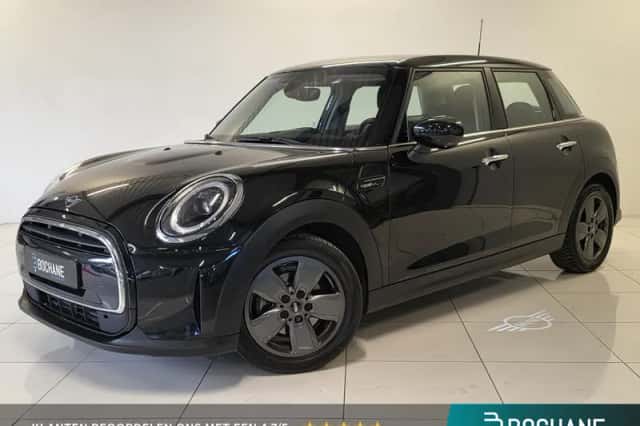 MINI Cooper (2023) thumbnail 1