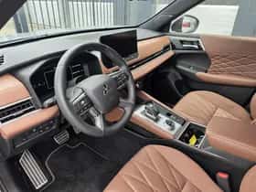 Mitsubishi Outlander (2025) thumbnail 28
