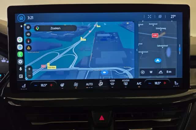 Ford Focus (2023) thumbnail 3