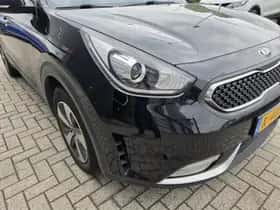 Kia Niro (2018) thumbnail 25