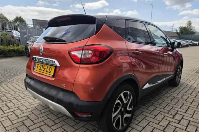 Renault Captur (2015) thumbnail 5