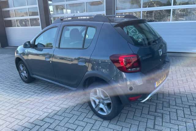 Dacia Sandero Stepway (2017) thumbnail 5