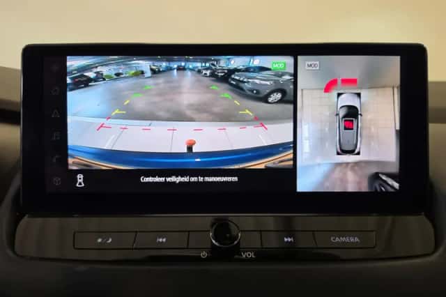 Nissan Qashqai (2023) thumbnail 2