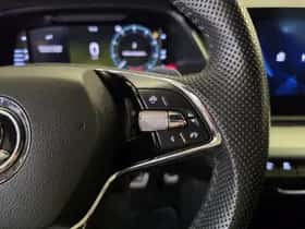 Škoda Octavia (2021) thumbnail 24