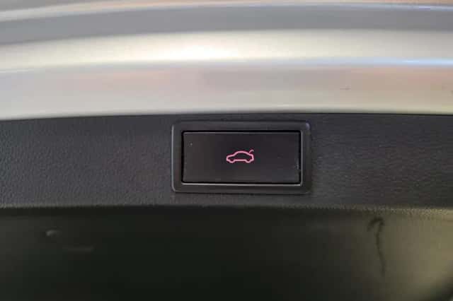 Škoda Octavia (2021) thumbnail 4